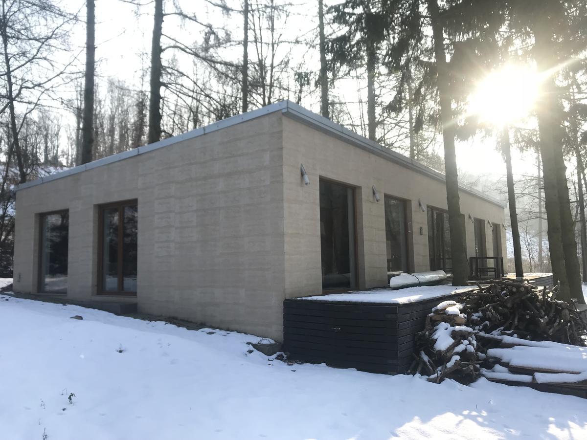 Dom Nad Jeziorem Gwiazda Wojcin  Exterior photo